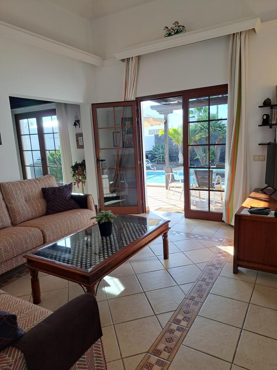 Property building, Living room