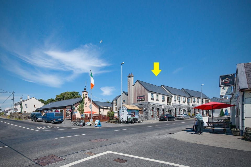 Day, Neighbourhood, Street view, Location, internet