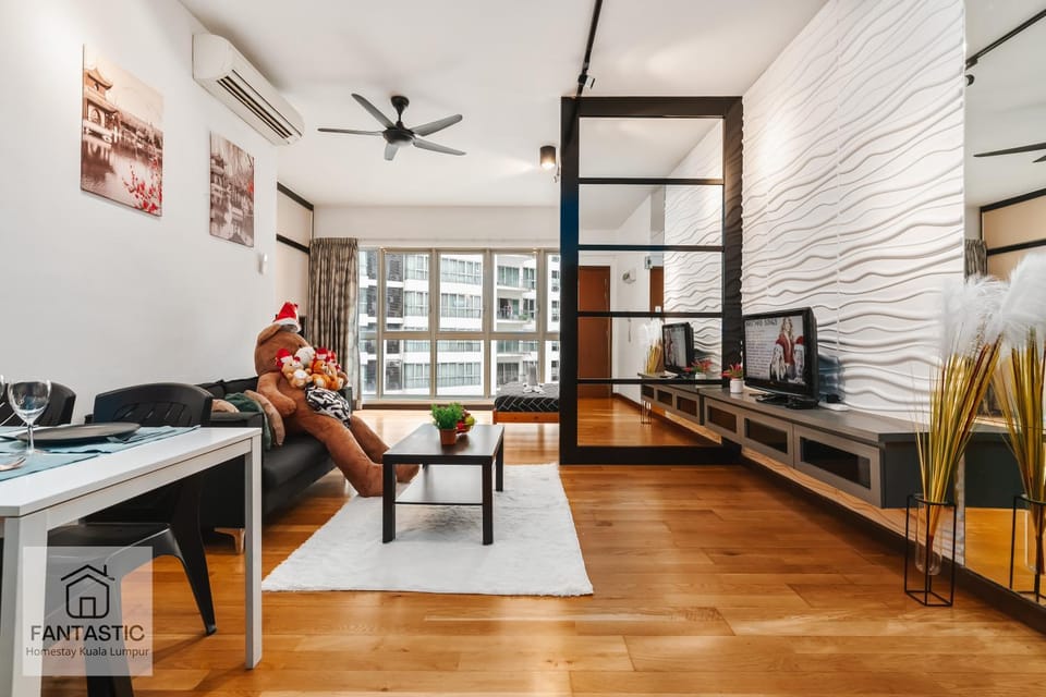Regalia Residence at KLCC View Sky Pool by Fantastic Apartment in Federal Territory of Kuala Lumpur