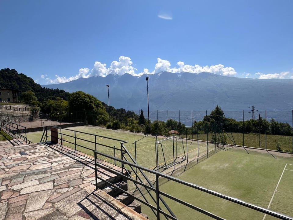 Tennis court