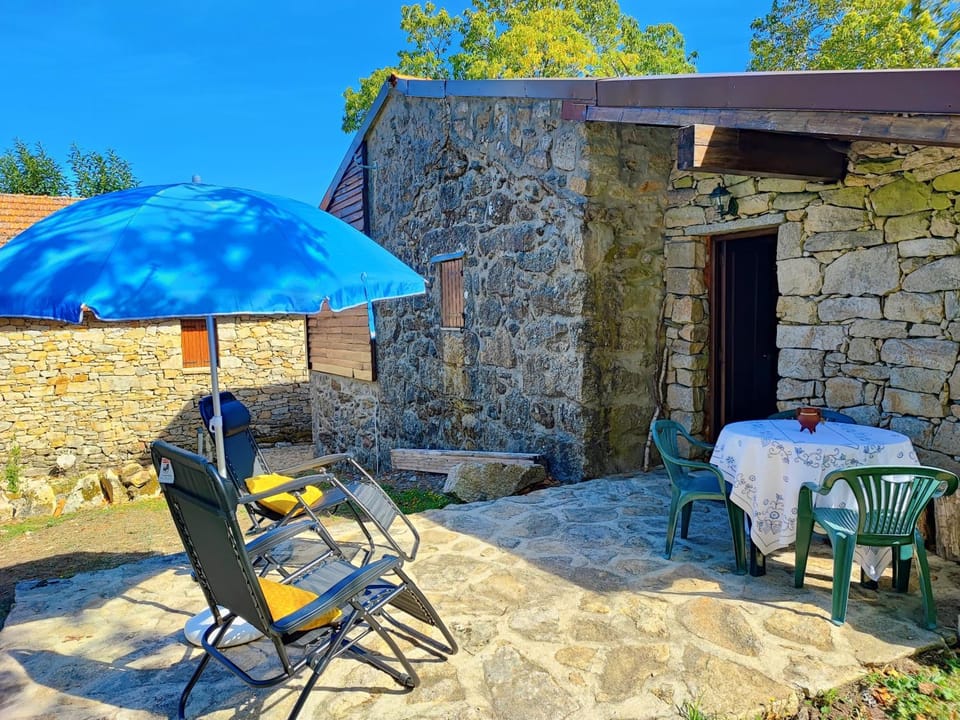 Casa da Covinha - Branda da Aveleira House in Viana do Castelo District, Portugal