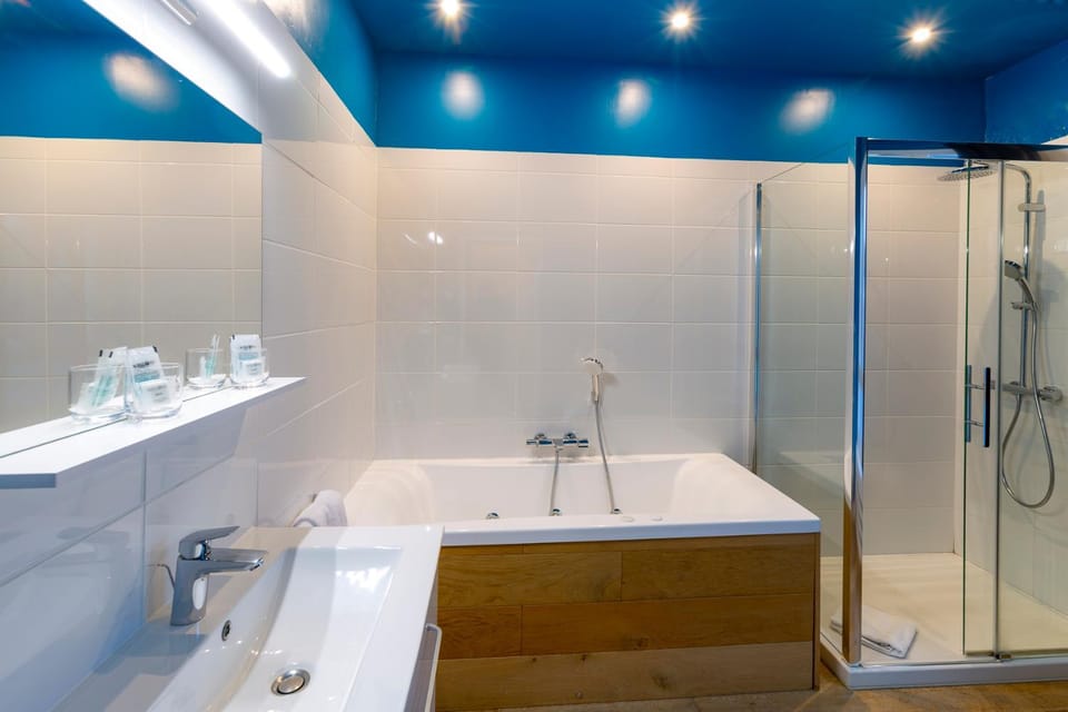 Shower, Bathroom, Bath