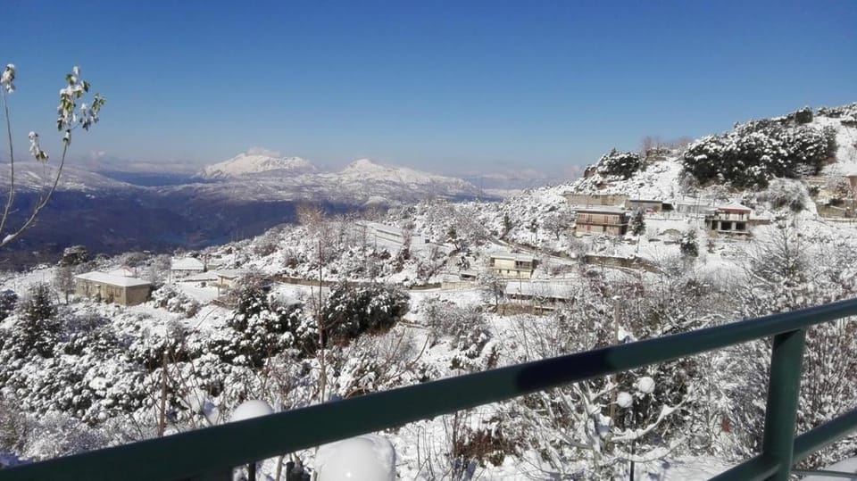 Xenonas4seasons Bed and Breakfast in Peloponnese, Western Greece and the Ionian