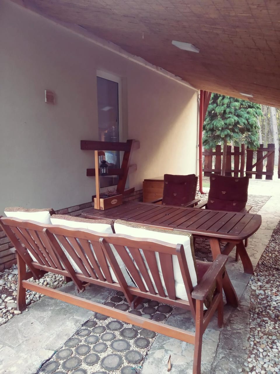 Property building, Garden, Balcony/Terrace