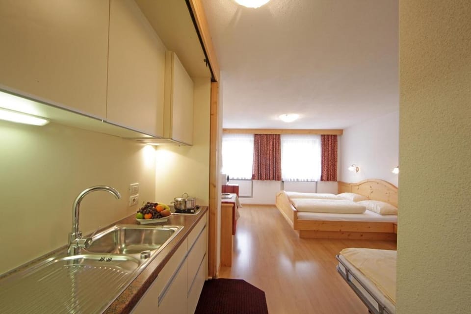 Kitchen or kitchenette, Photo of the whole room