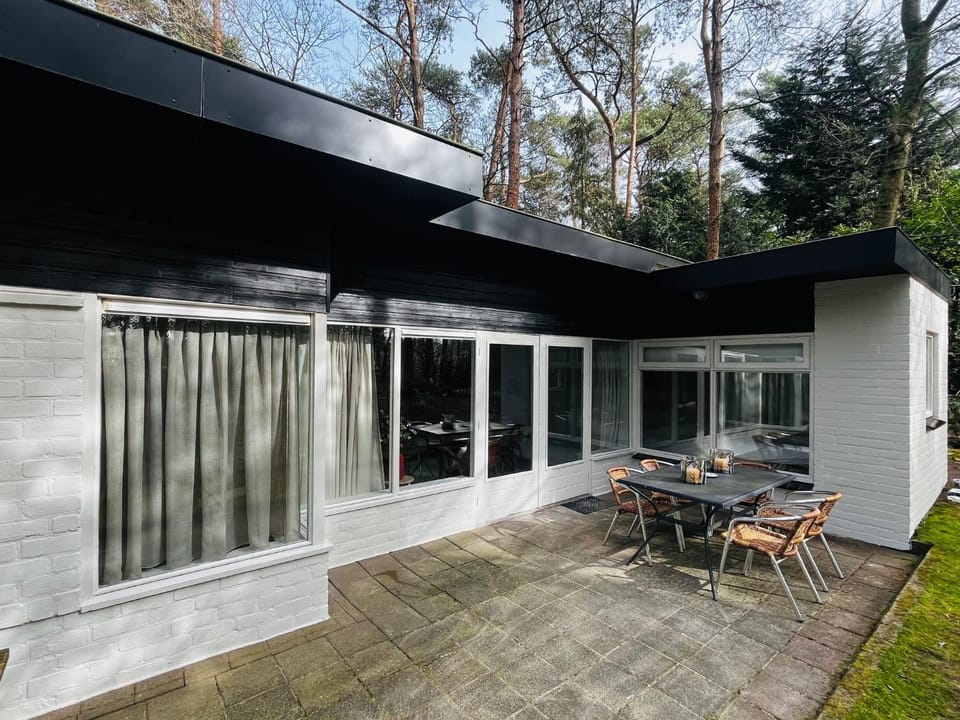 Bonte Specht House in Gelderland, Netherlands