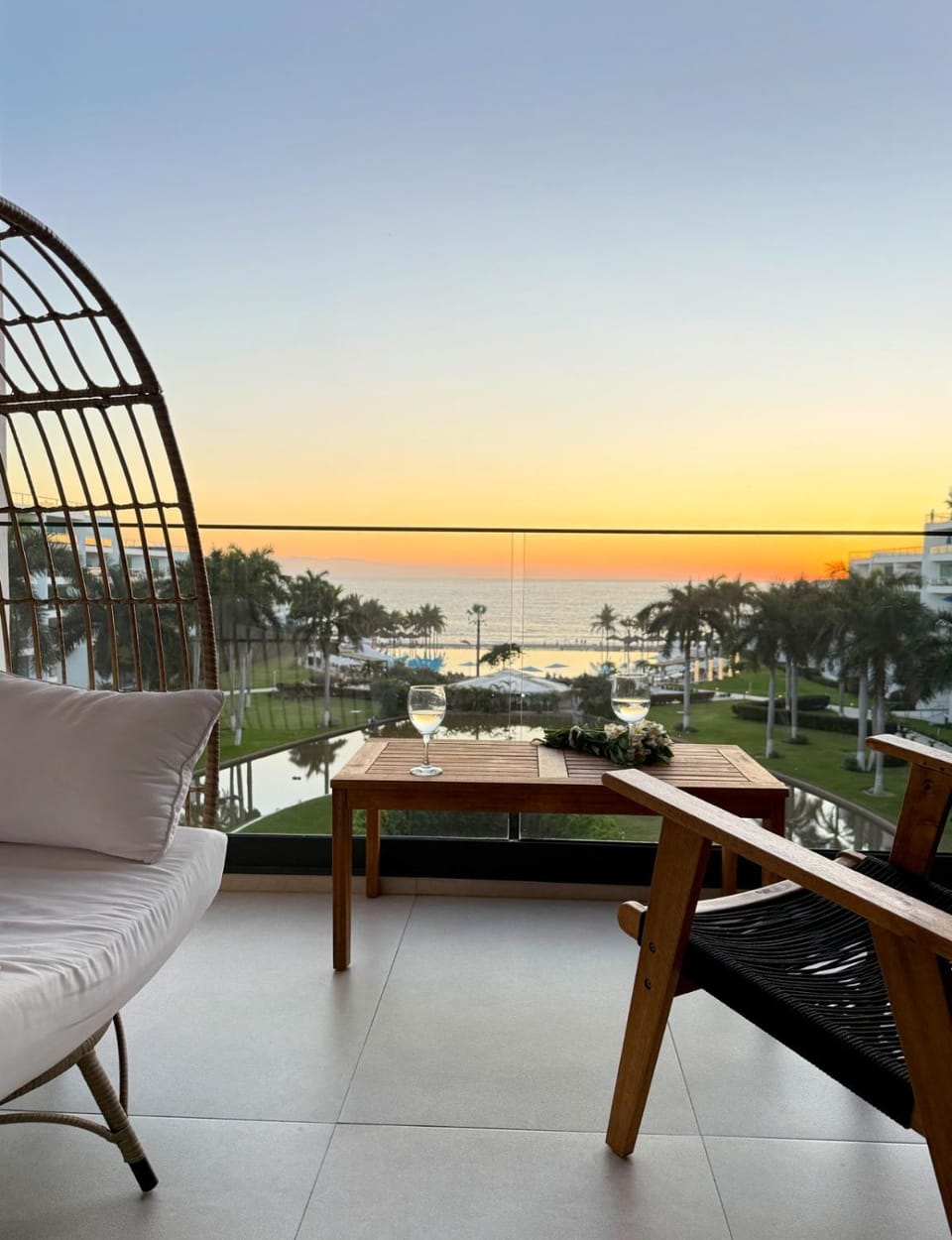 RESTYLE: Ocean front + pool Nuevo Vallarta Apartment in State of Nayarit