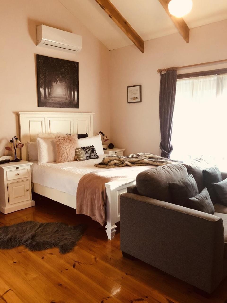 Glenview Retreat Luxury Accommodation Apartment in Melbourne
