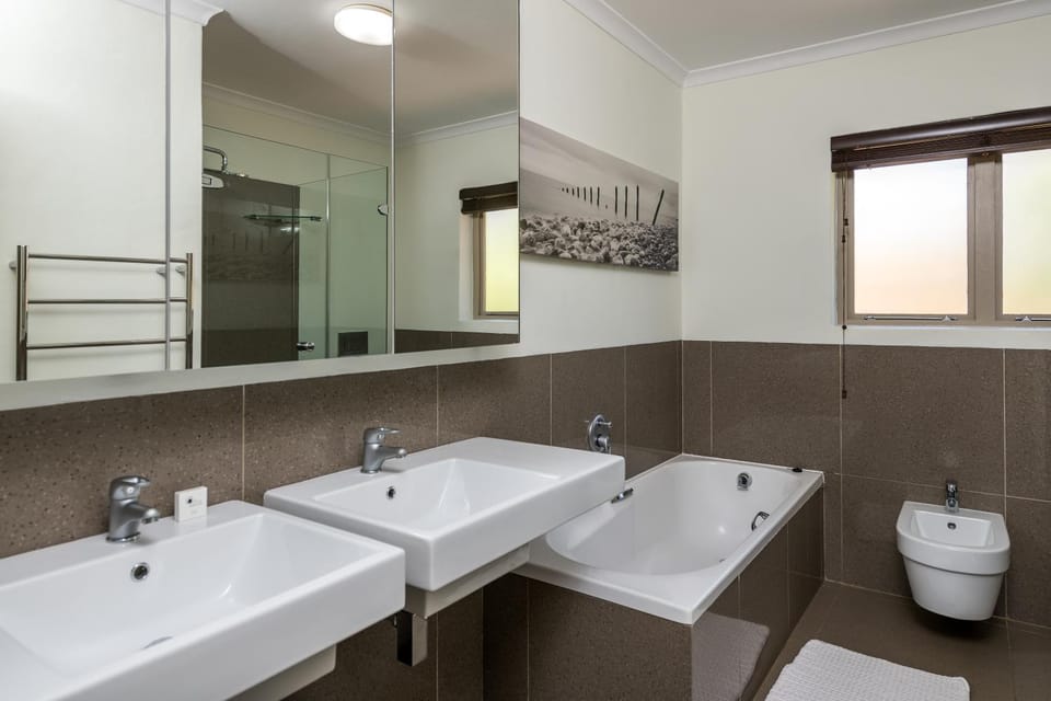 Shower, Bathroom, Bath