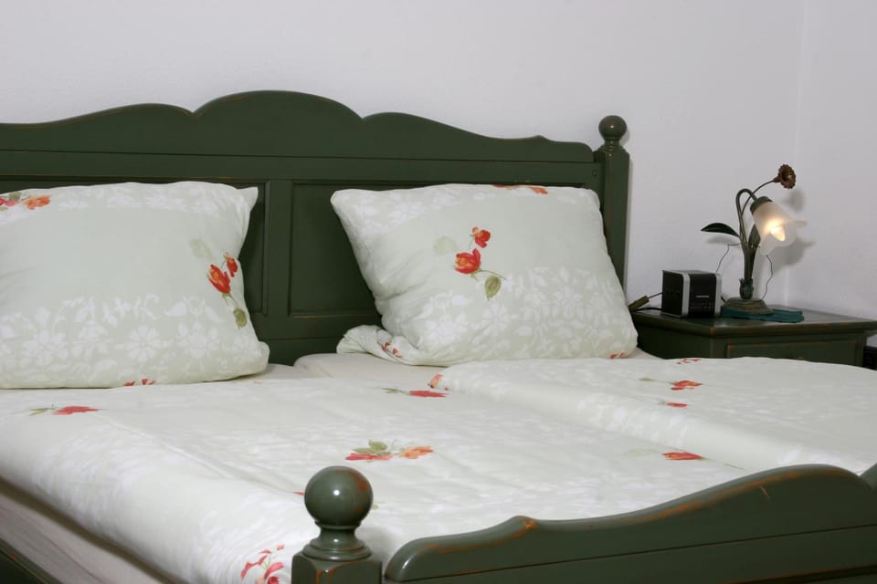 Weingut Herbert Kram Bed and Breakfast in Hesse