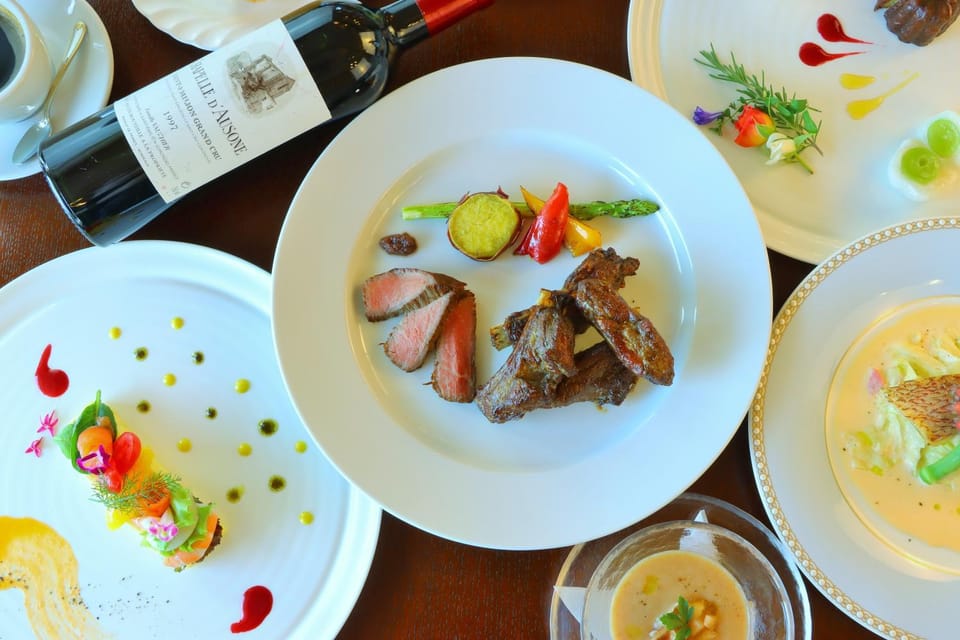 Minamiaso Nobara Inn Bed and Breakfast in Japan