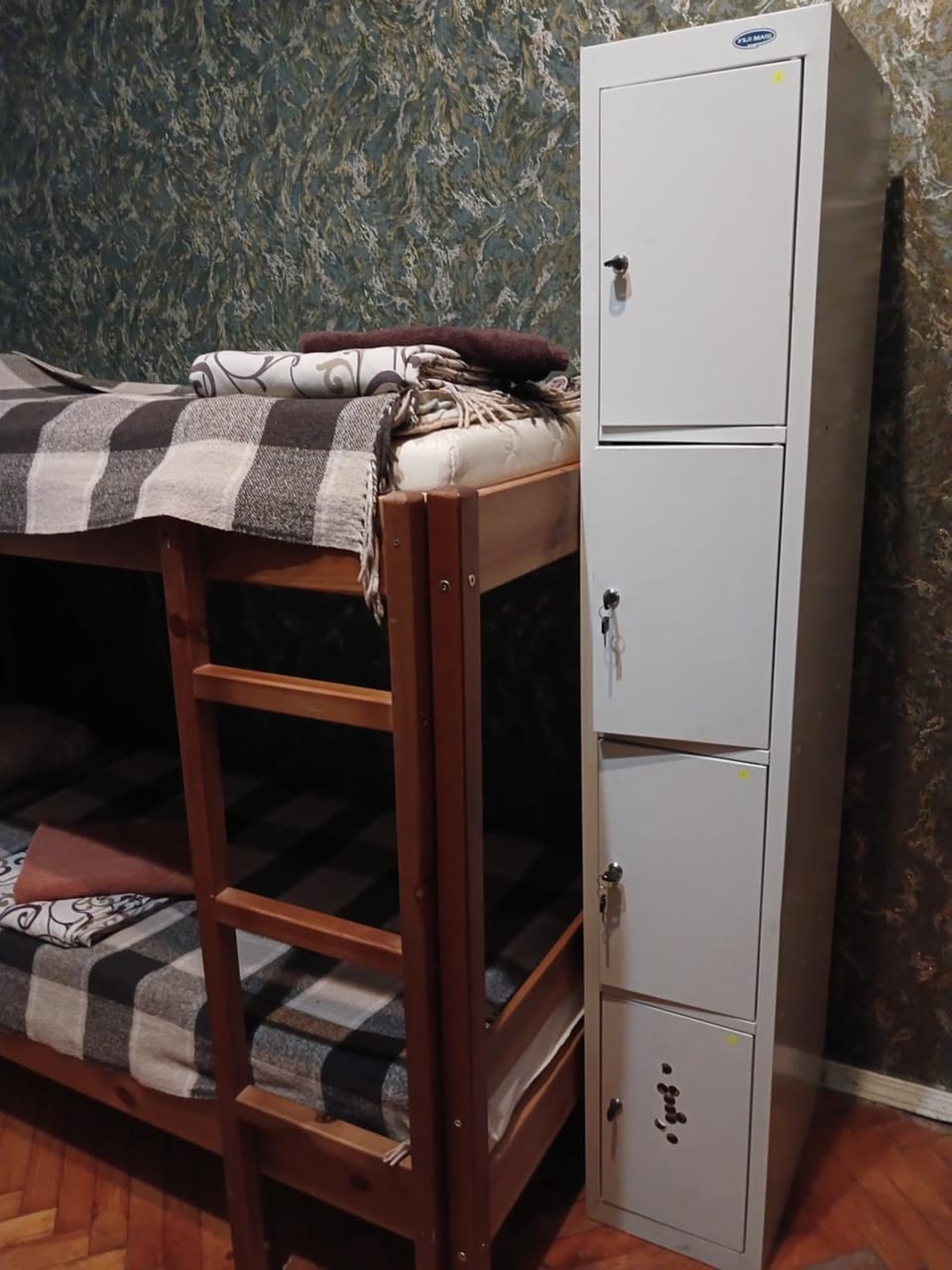 bunk bed