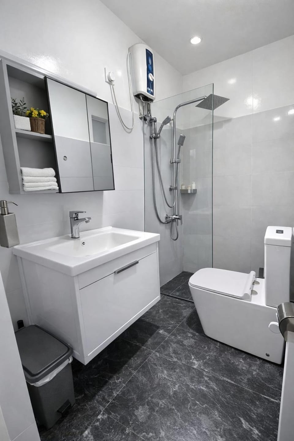 Shower, Toilet, Bathroom, Bath, towels