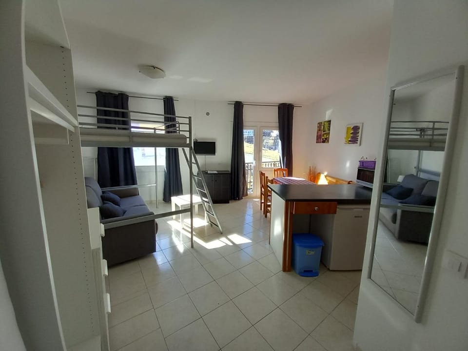 Living room, bunk bed