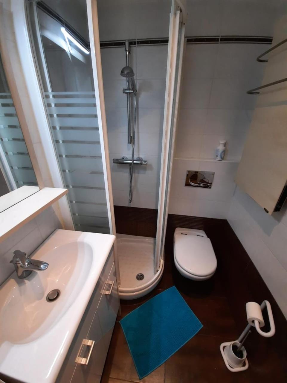 Shower, Toilet, Bathroom