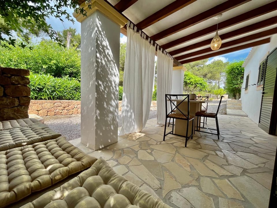 Property building, Balcony/Terrace