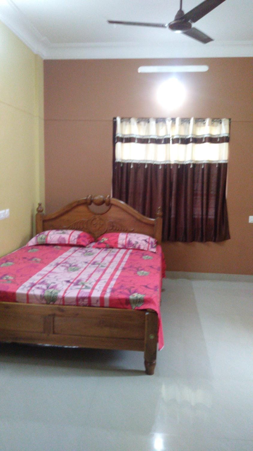 Sowparnika N.V Nagar Peroorkada House in Thiruvananthapuram
