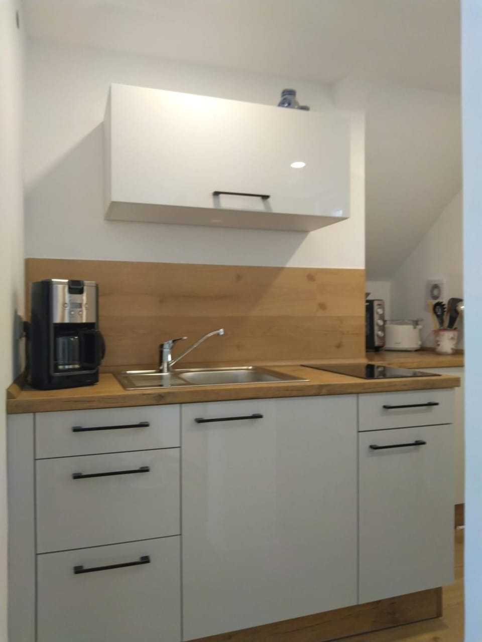 Kitchen or kitchenette, Food and drinks, Photo of the whole room