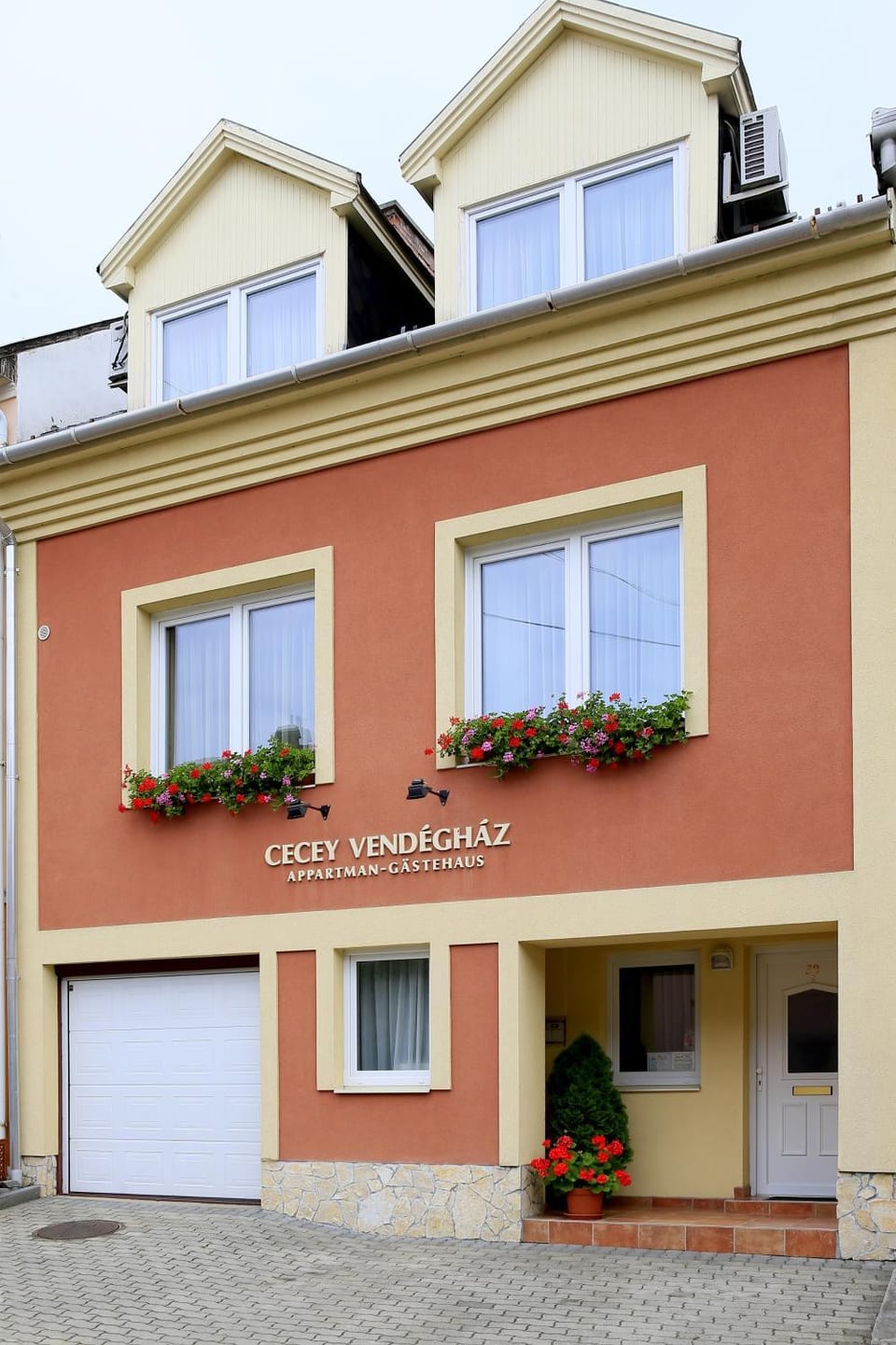 Facade/entrance, Property logo or sign