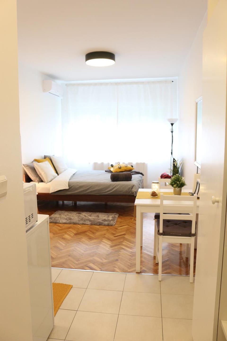 Photo of the whole room