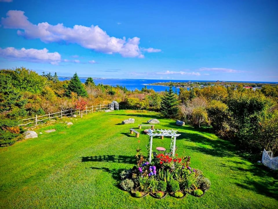 Panoramic Sunrise House House in Halifax