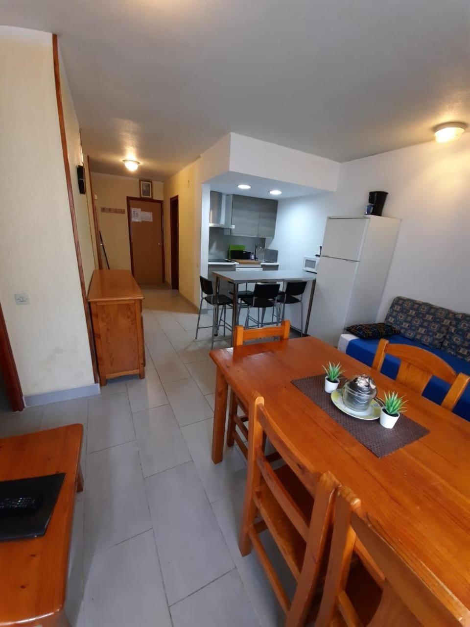 Kitchen or kitchenette, Living room, Dining area