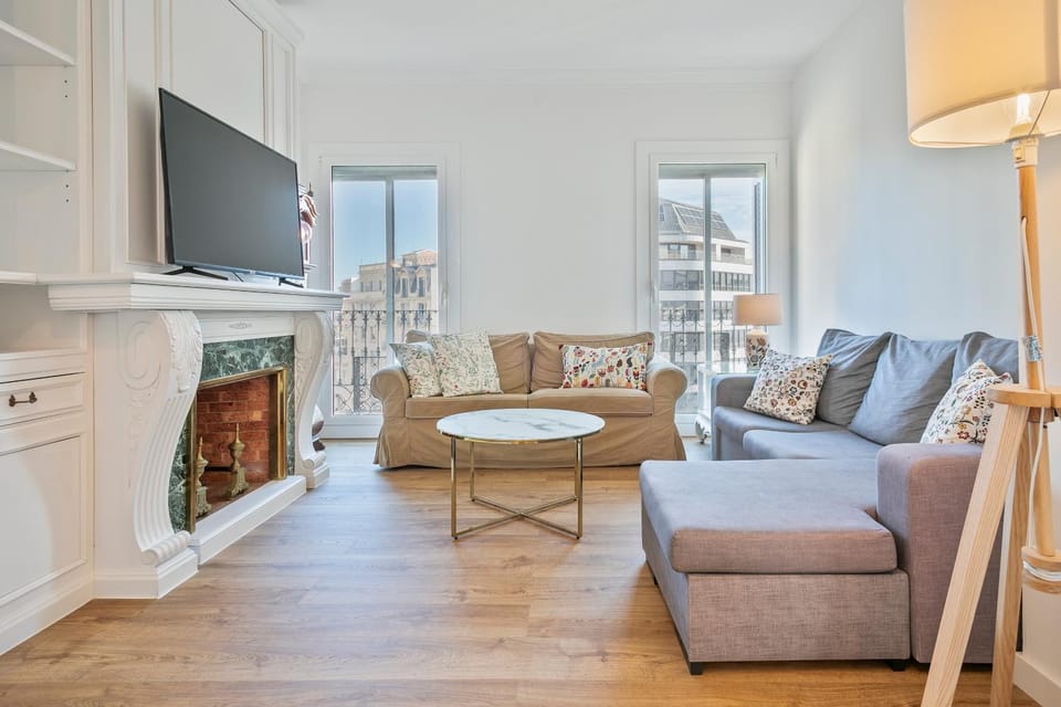 TV and multimedia, Living room, Seating area