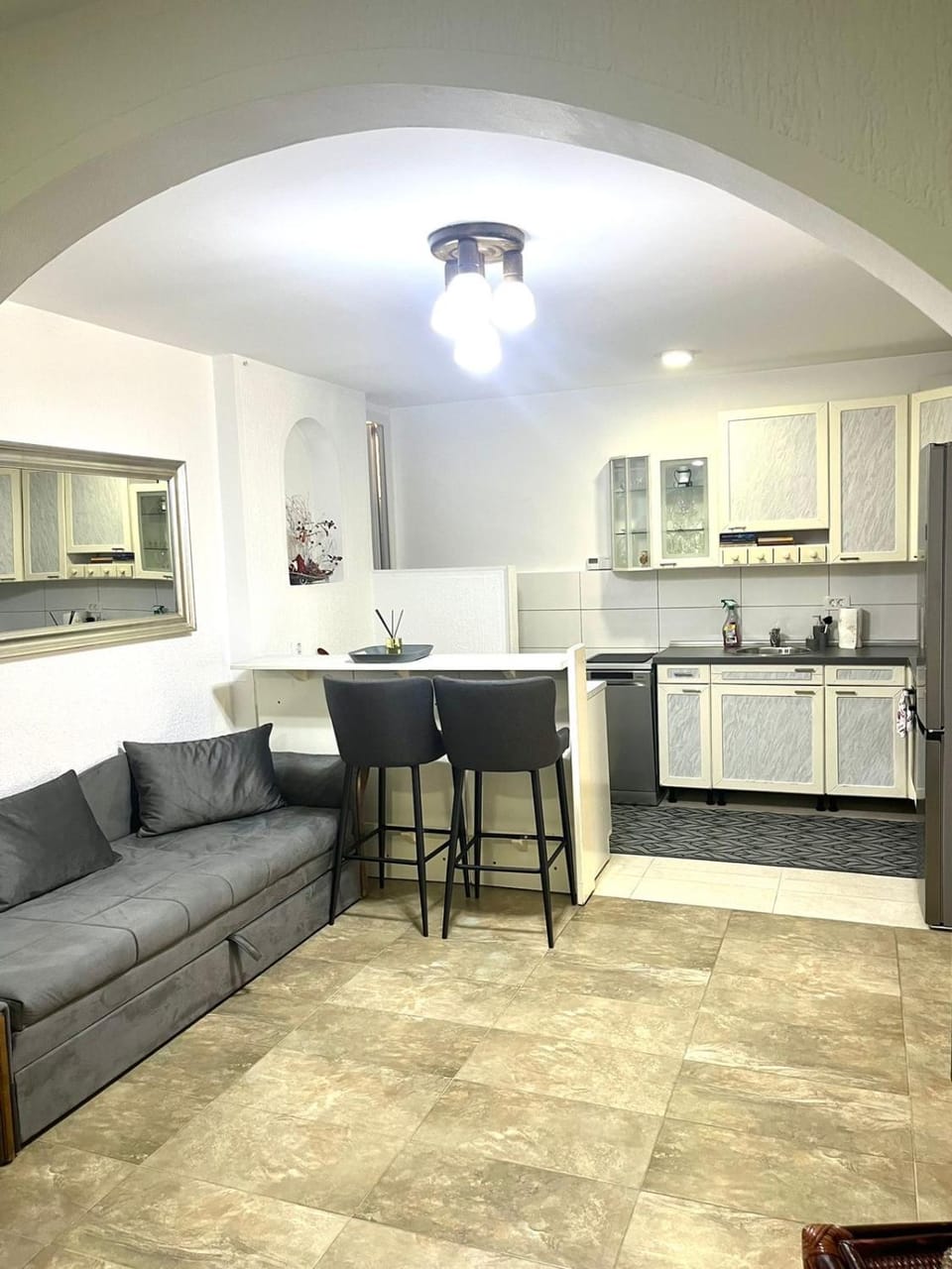 Kitchen or kitchenette, Living room, dishwasher