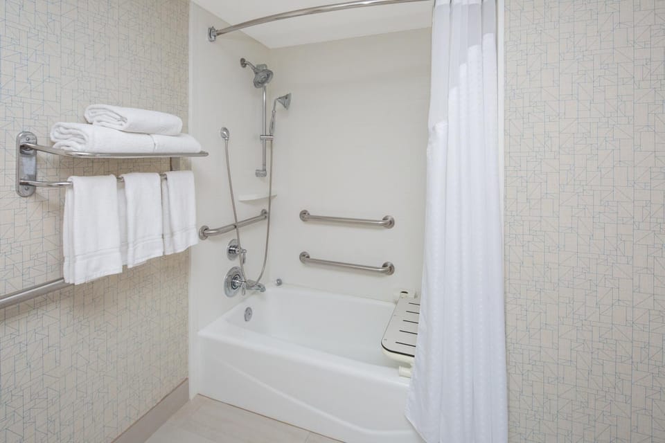 Bathroom, Bath