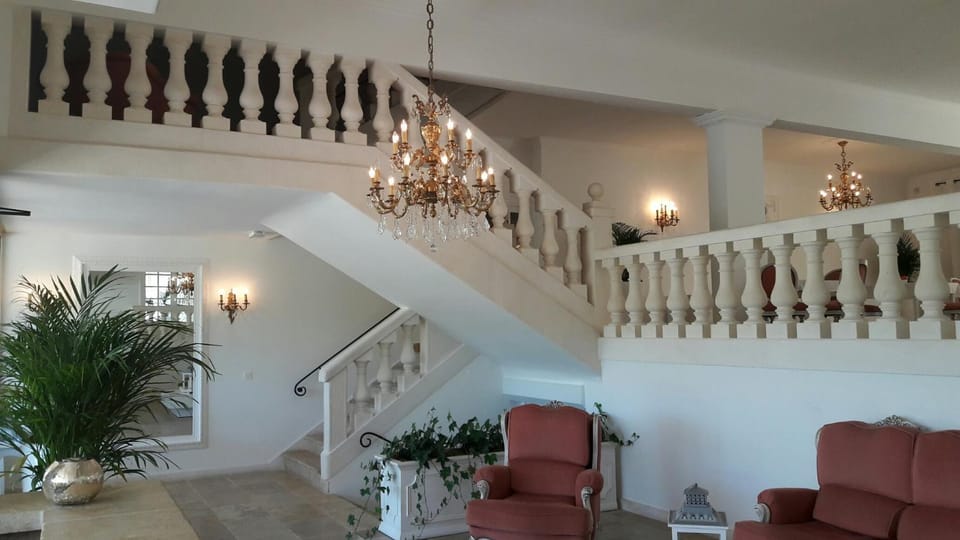 Living room, Lobby or reception