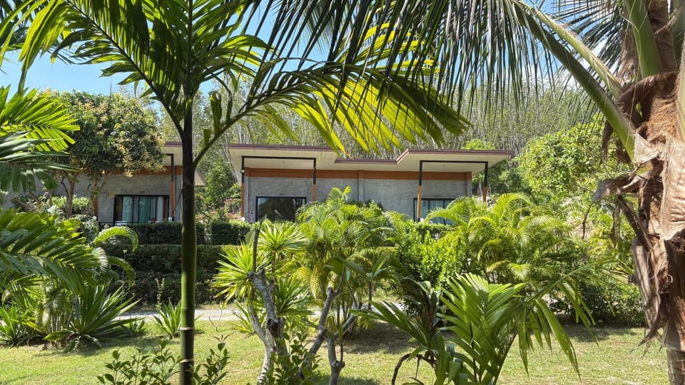 Serene Lanta Resort Hotel in Krabi Changwat