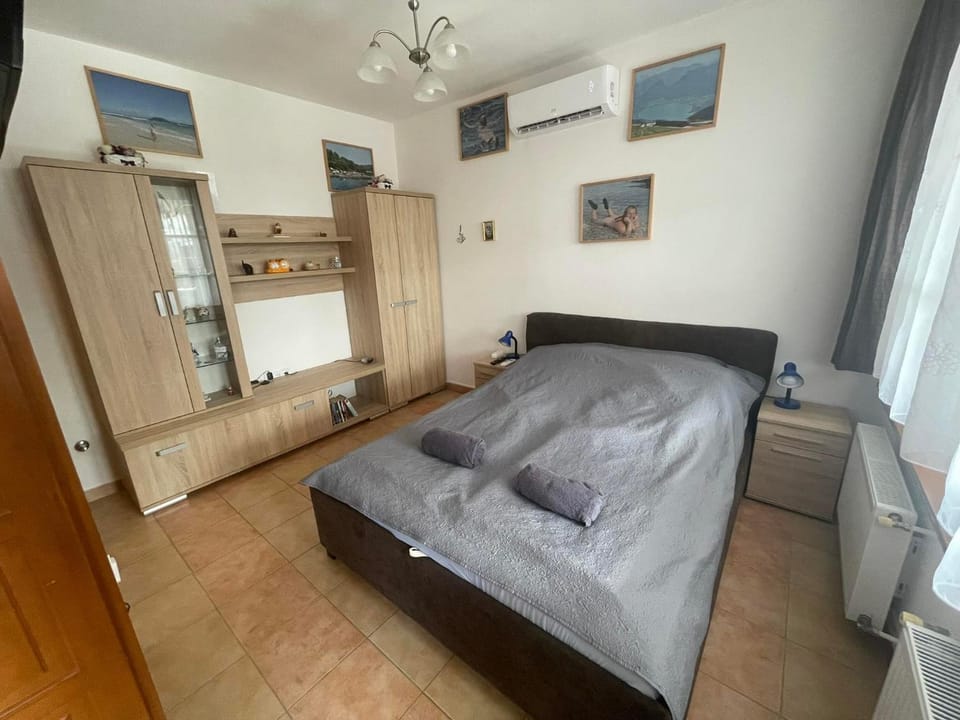 Miklós FKK Naturist Apartment in Budapest