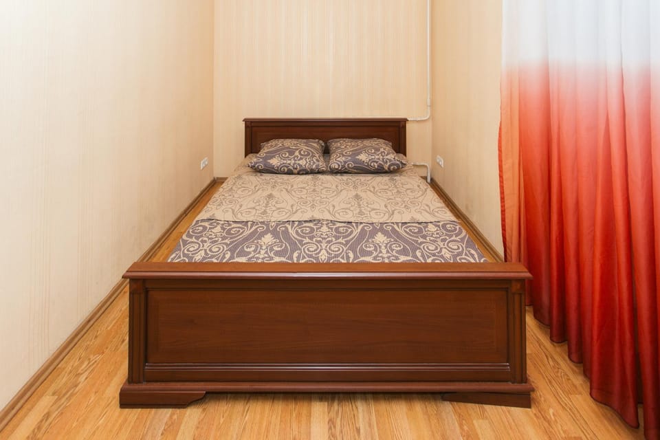2 room in Centre on Troitskaya 3 floor Apartment in Ukraine