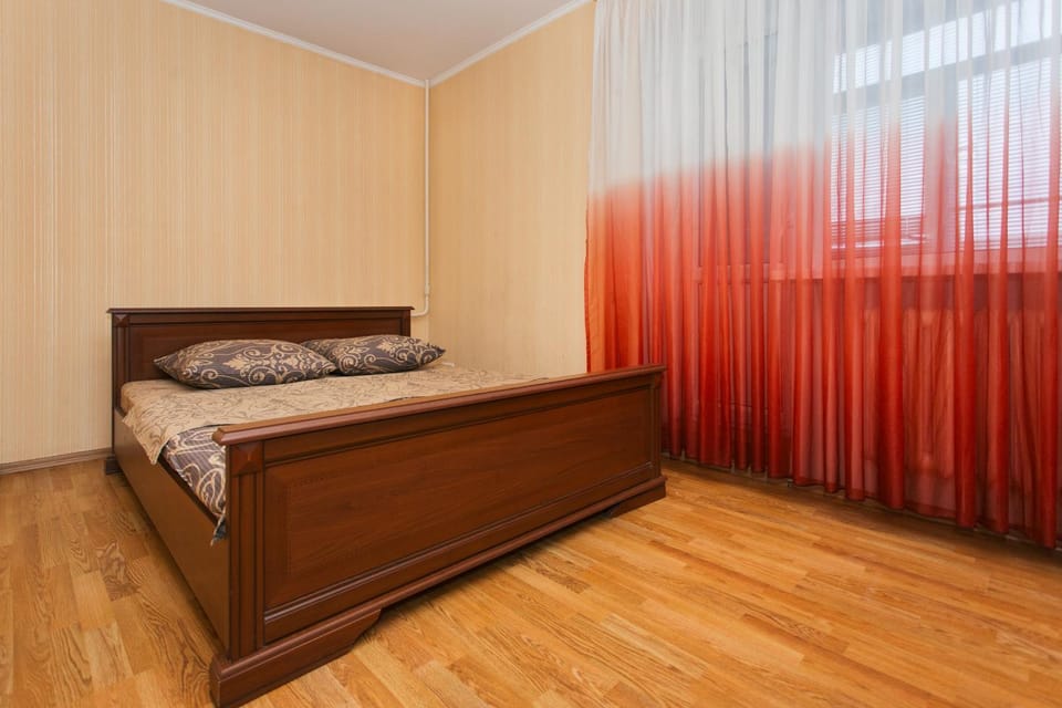 2 room in Centre on Troitskaya 3 floor Apartment in Ukraine