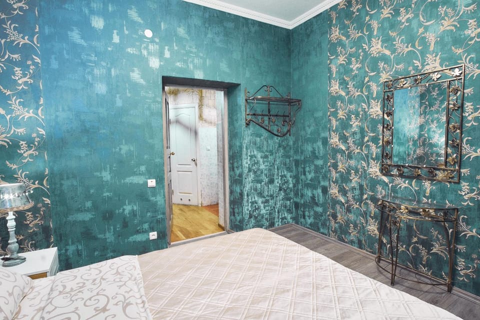 Bed, Photo of the whole room, Decorative detail, Bedroom