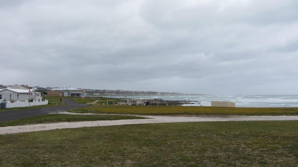 Neighbourhood, Garden