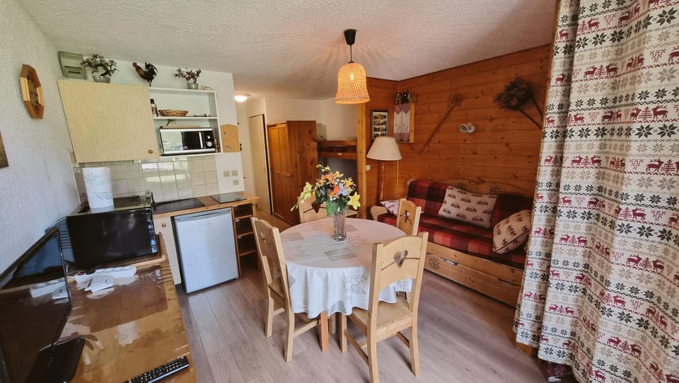 Combe Blanche 1309 Apartment in Manigod