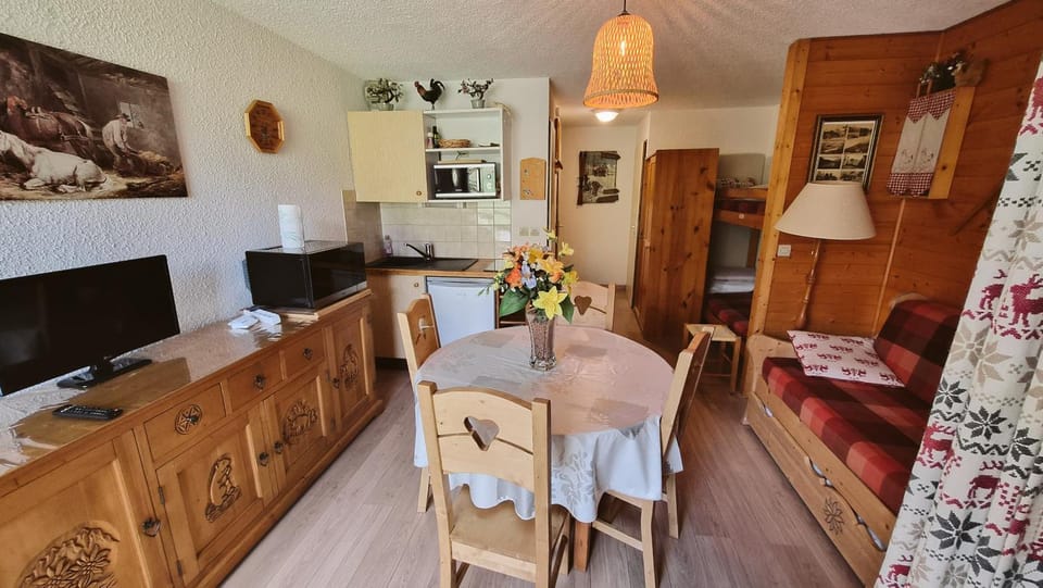 Combe Blanche 1309 Apartment in Manigod