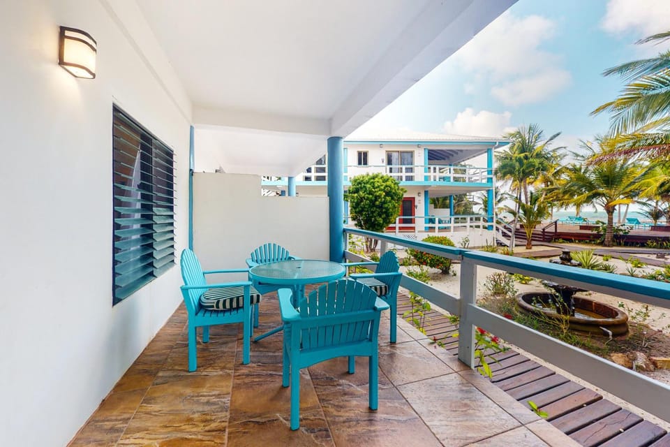 Condo #25 @ Beachside Villas Apartment in Stann Creek District
