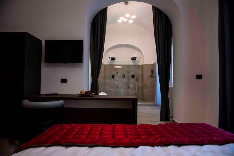 Bespoke Roma Suites Bed and Breakfast in Rome