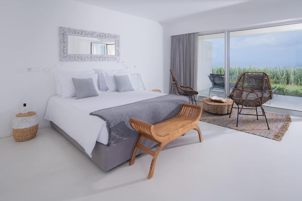 Bed, View (from property/room), Balcony/Terrace