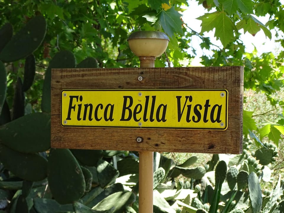 Property logo or sign, On site