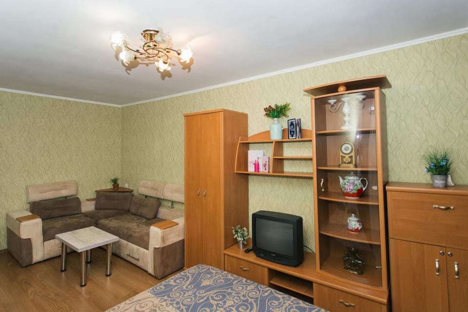 Flaton Kharkovskaya 1 floor Apartment in Ukraine