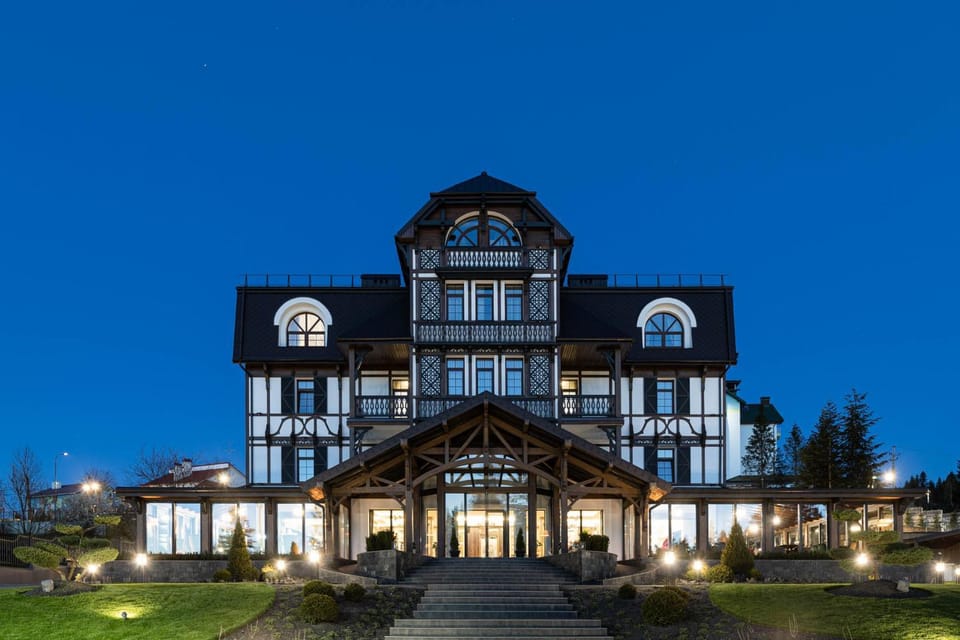 Property building, Night
