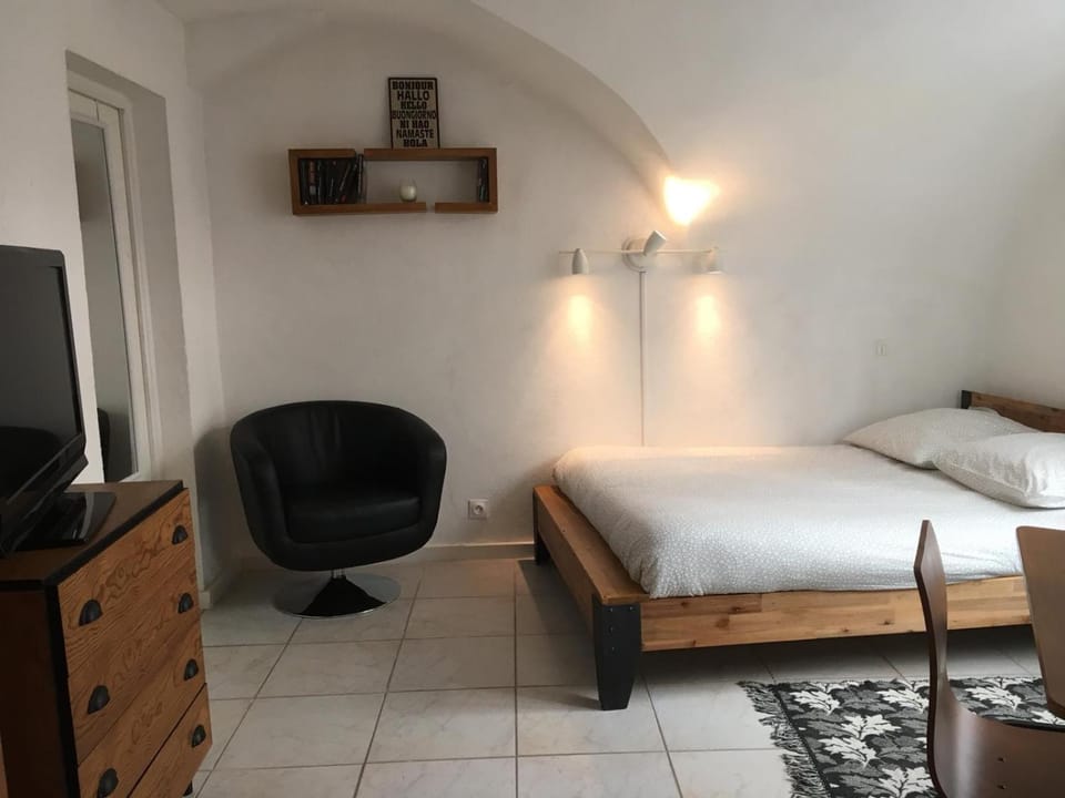 Bed, Other, Bedroom