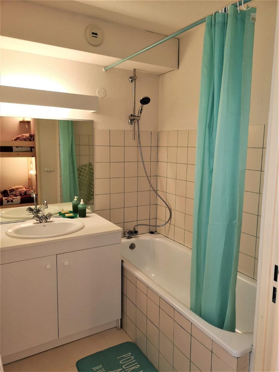 Bathroom, Bath