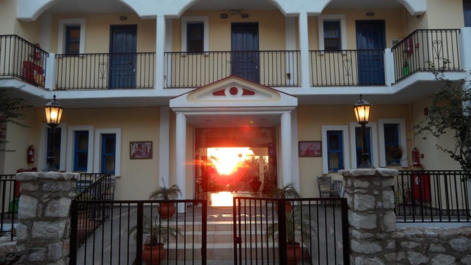 Castellania Hotel Apartments Apartment hotel in Decentralized Administration of the Aegean