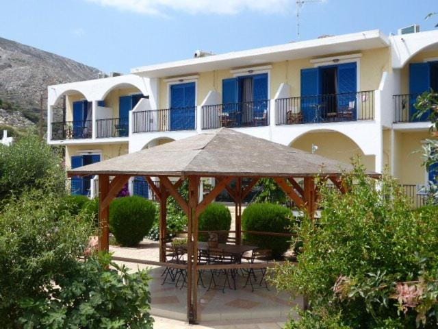 Castellania Hotel Apartments Apartment hotel in Decentralized Administration of the Aegean