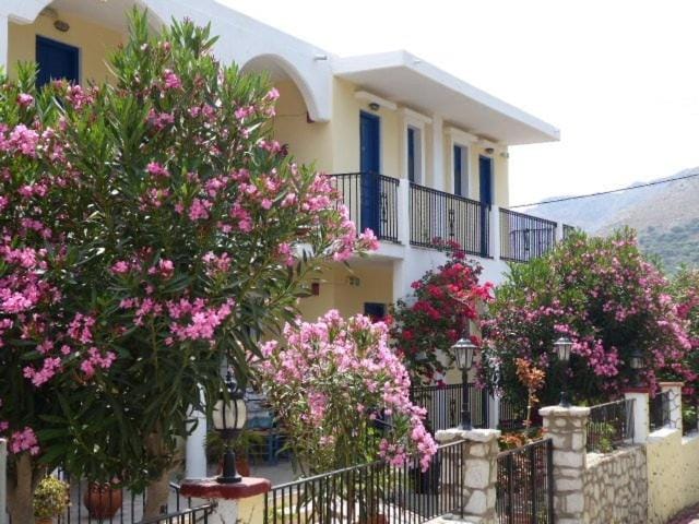 Castellania Hotel Apartments Apartment hotel in Decentralized Administration of the Aegean
