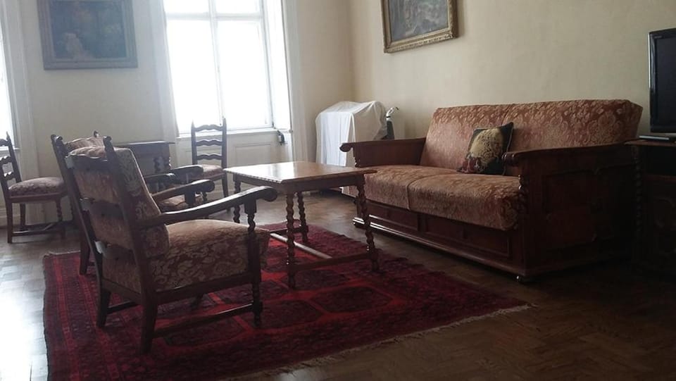 Living room, Bedroom